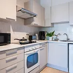 Calina - 3br W Pool & Balcony In Mackenzie Appartement