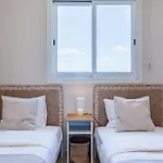 Calina - 3br W Pool & Balcony In Mackenzie * Larnaca