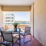 Calina - 3br W Pool & Balcony In Mackenzie
