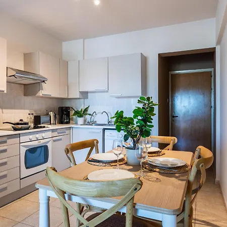 Appartement Calina - 3br W Pool & Balcony In Mackenzie Larnaca