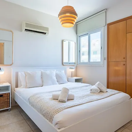 Calina - 3br W Pool & Balcony In Mackenzie דירה