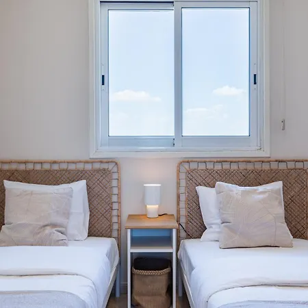 Calina - 3br W Pool & Balcony In Mackenzie * Larnaca