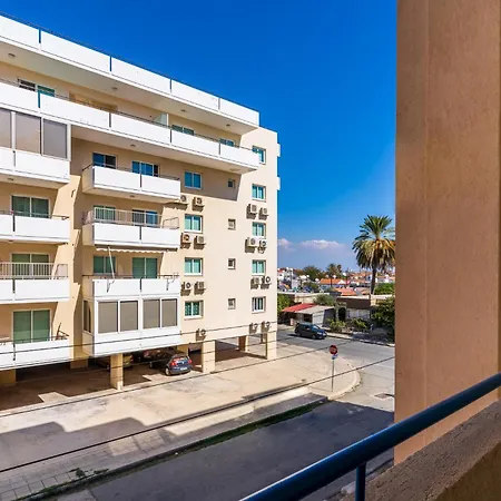 Calina - 3br W Pool & Balcony In Mackenzie Lejlighed