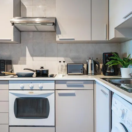 Calina - 3br W Pool & Balcony In Mackenzie Appartement